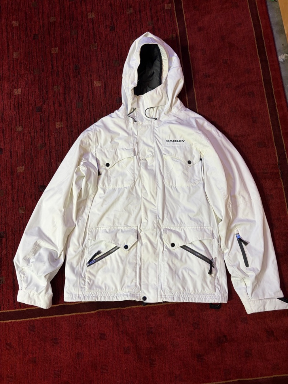 Oakley White Ski & Snowboard Jacket